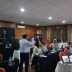 Participantes em actividades do projecto de economia circular baseada no bambu em Mocambique